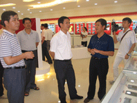 南平市委副書記黃福清、市委常委統(tǒng)戰(zhàn)部部長黃健平一行視察虹潤公司